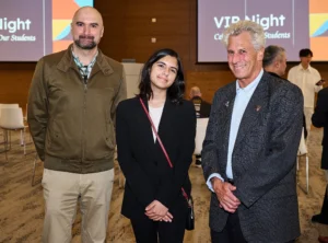 VipStudentShowcase_TPL_0021_1
